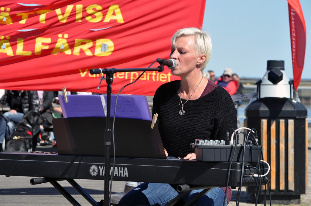 Jessica Lundgren bjöd på skönsång.
